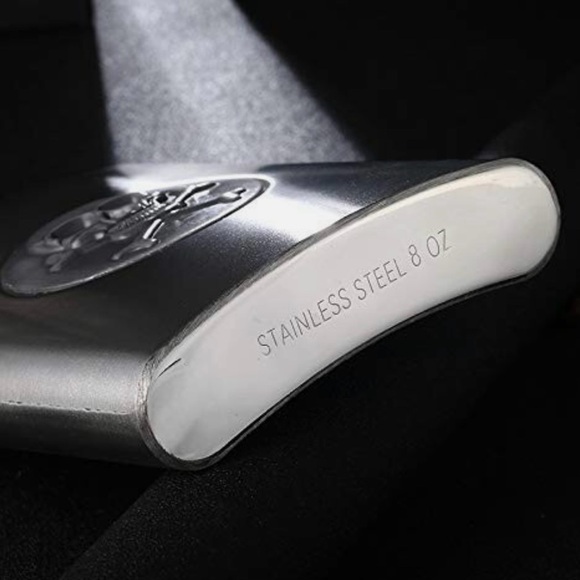 Stainless Steel Flask Skull Crossbones Emblem Faux Leather Wrap 8oz Perfect Gift - Picture 6 of 9